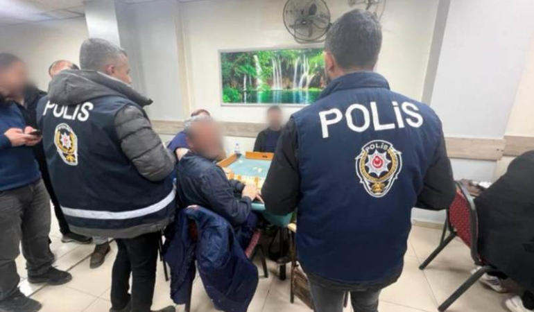 Mardin’de kıraathaneler denetlendi